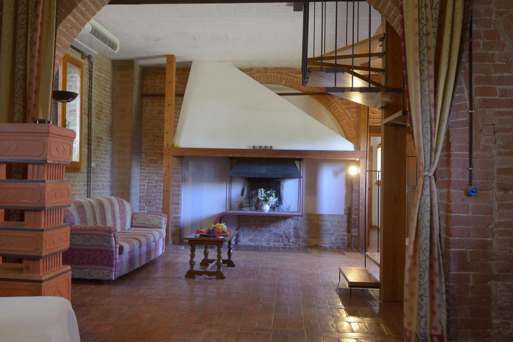 Agriturismo Borgo Del Papa Badia  Экстерьер фото