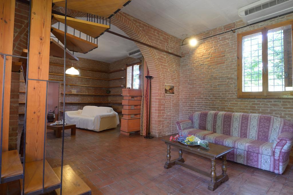 Agriturismo Borgo Del Papa Badia  Экстерьер фото