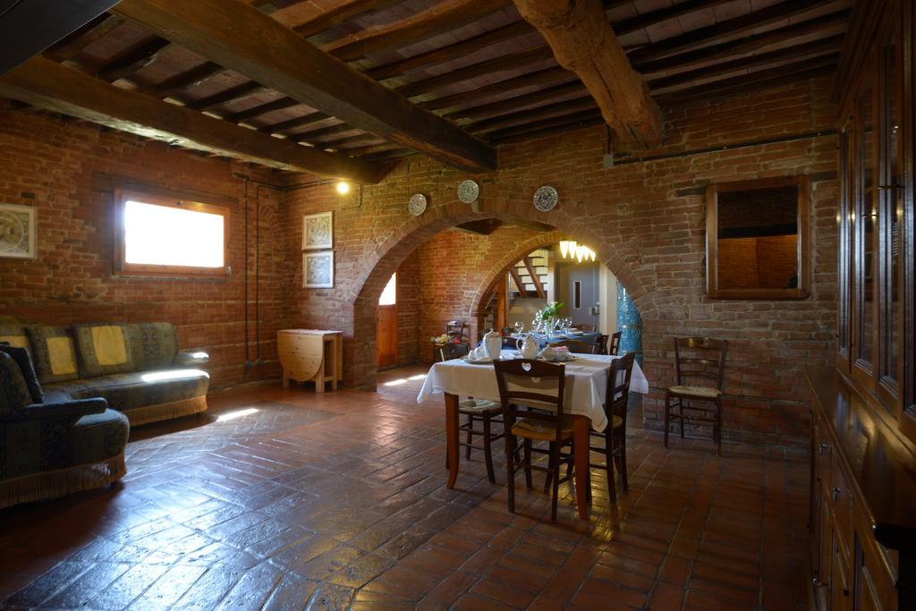 Agriturismo Borgo Del Papa Badia  Экстерьер фото