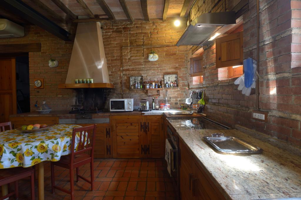 Agriturismo Borgo Del Papa Badia  Экстерьер фото